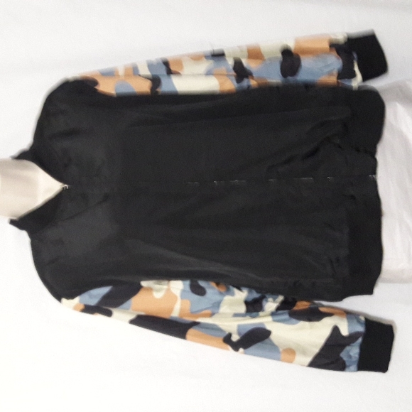Light Women Jacket Black Size XL Camo Sleeves Fully Lined Front Zipper … - Picture 4 of 14